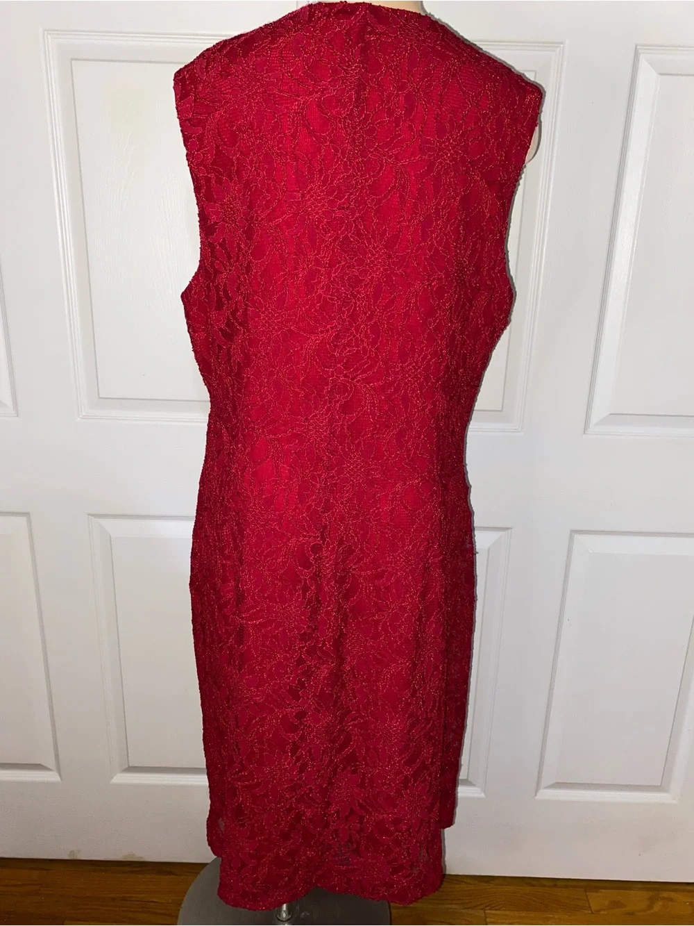 Ralph Lauren Red Lace V‑Neck Sleeveless Sheath Dress, Size 16, Holiday